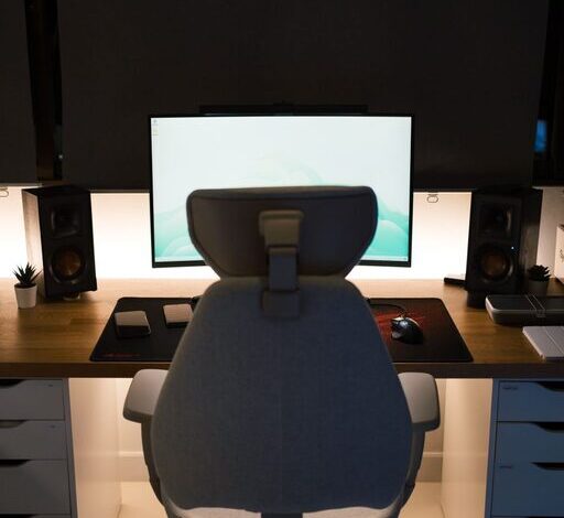 Tips for Creating a Comfortable and Productive Home Office Space